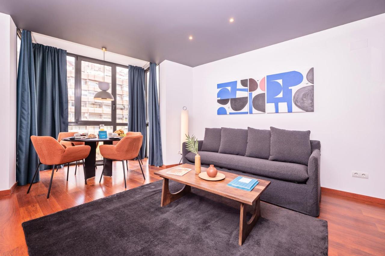 Sweett - Avenida Roma Apartment Barcelona Luaran gambar