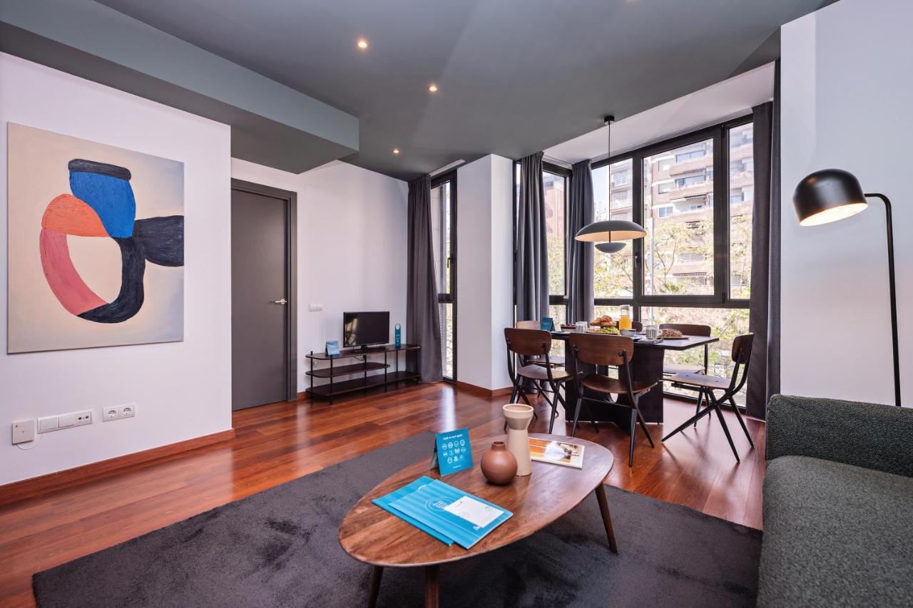 Sweett - Avenida Roma Apartment Barcelona Luaran gambar