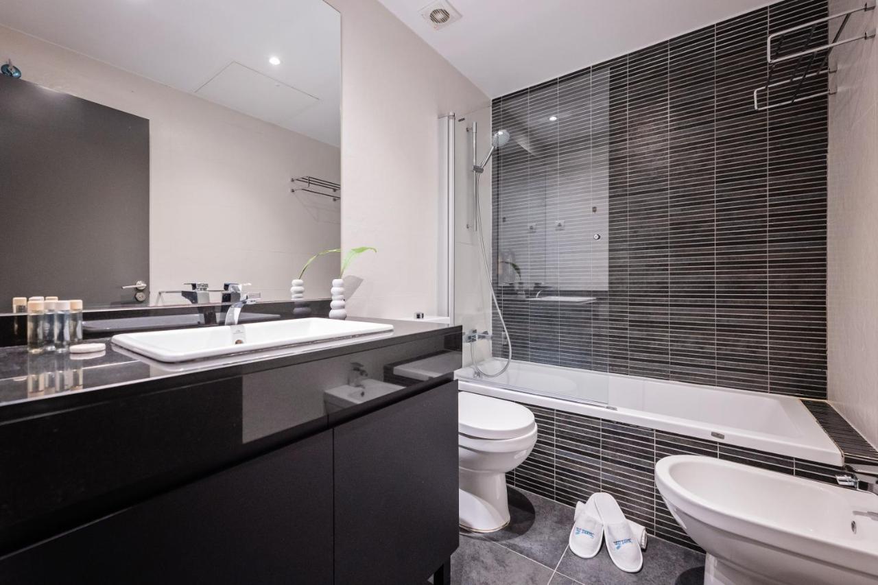 Sweett - Avenida Roma Apartment Barcelona Luaran gambar